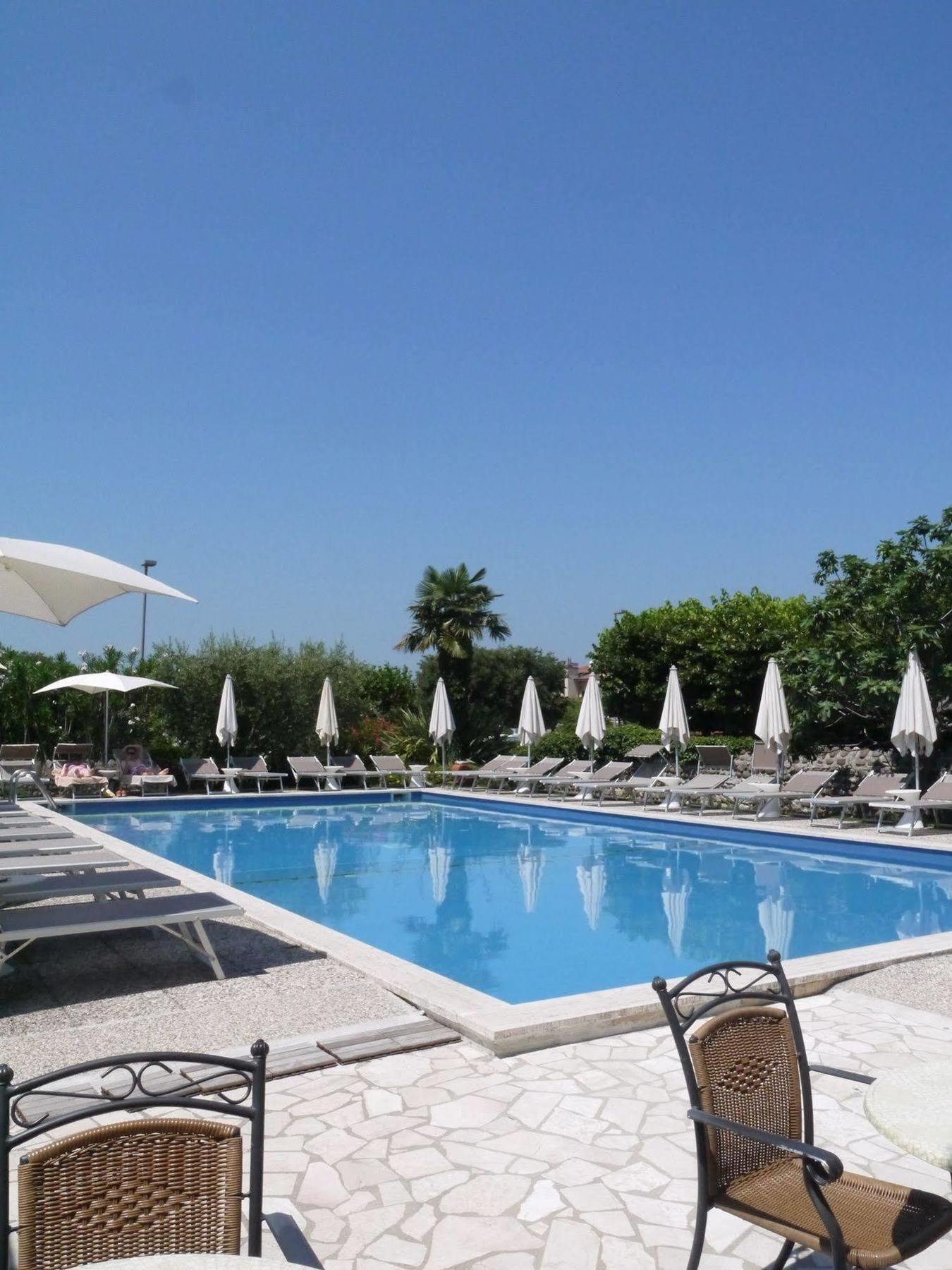 Hotel Ca' Mura Bardolino Exteriör bild